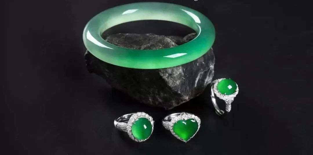 Vòng ngọc tự nhiên mang đến ý nghĩa phong thủy sâu sắc